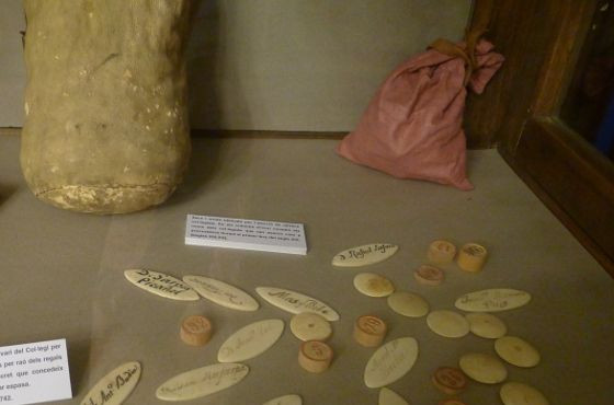 Bolsas de insaculación, utilizadas hace cuatro siglos para escoger a los concejales / AYUNTAMIENTO DE BARCELONA