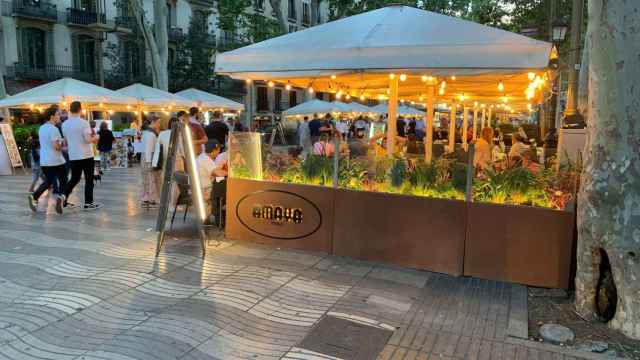 Vista de una terraza en la Rambla de Barcelona