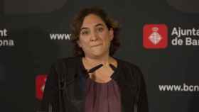 La alcaldesa de Barcelona, Ada Colau, en una rueda de prensa / EFE