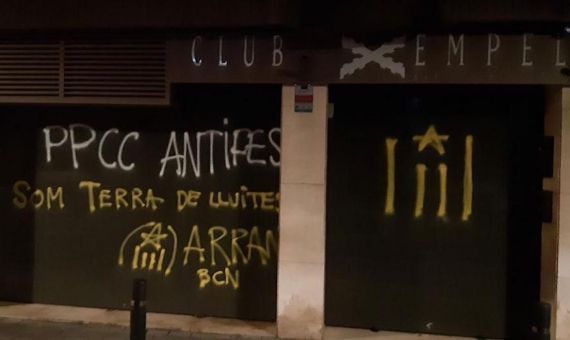 Acto vandálico en la fachada del Club Empel del pasado setiembre / CG