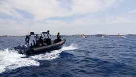 Dotación de la policía marítima en la costa catalana
