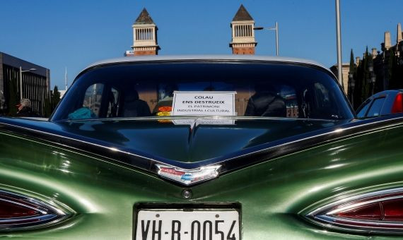 Vehículo de la manifestación de coches históricos contra el veto de la ZBE / EFE - QUIQUE GARCIA