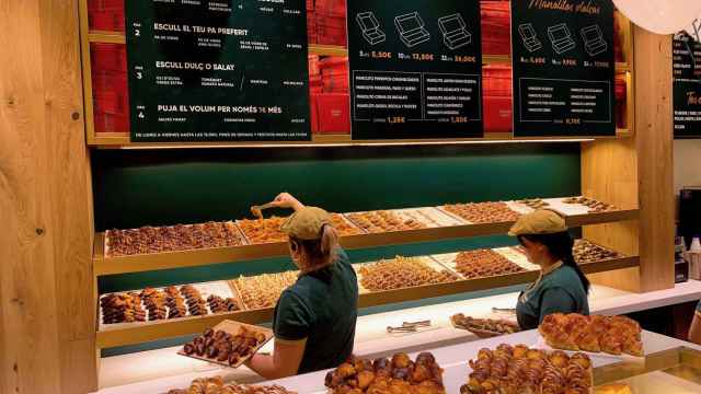 Expositor de la primera tienda de Manolo Bakes en Barcelona / V.M.