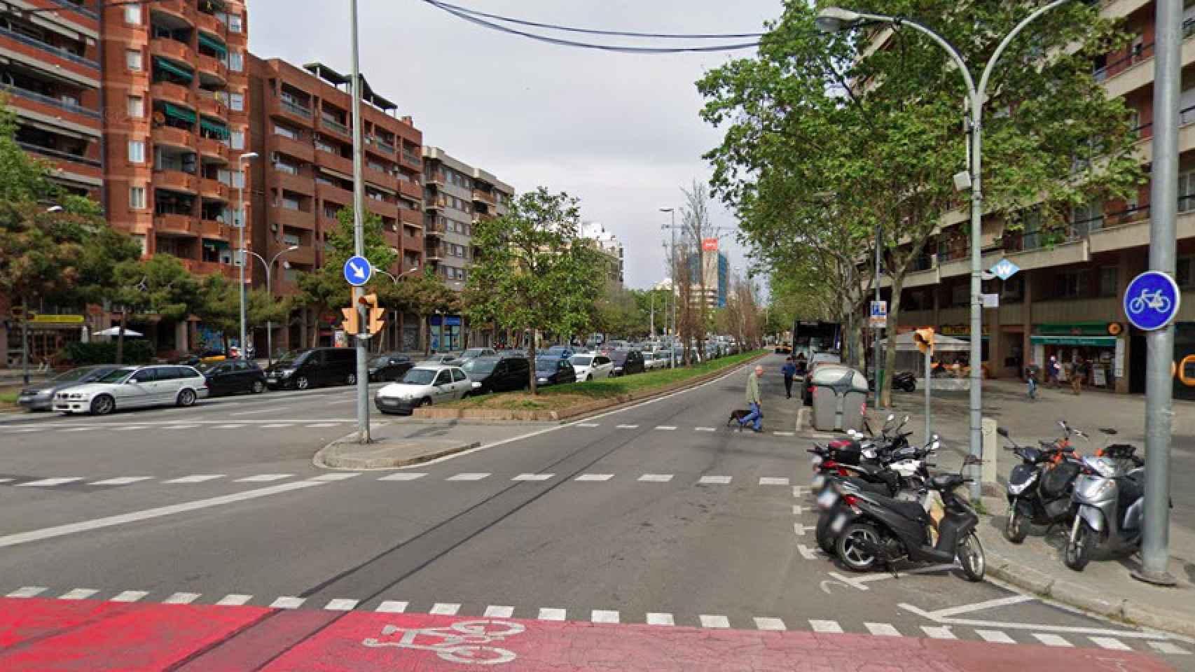 El atraco se ha producido entre la avenida Roma y la calle Vilamarí /GOOGLE MAPS
