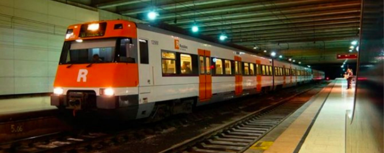 Un tren de Rodalies en la estación de plaza Catalunya, donde ha ocurrido el incidente homófobo / RENFE