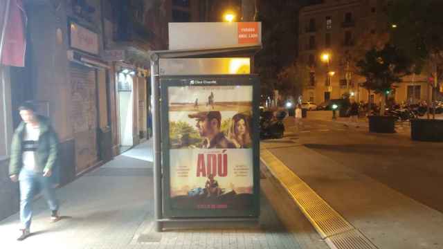 Una de las paradas de bus anulada, en la Sagrada Família / JORDI SUBIRANA