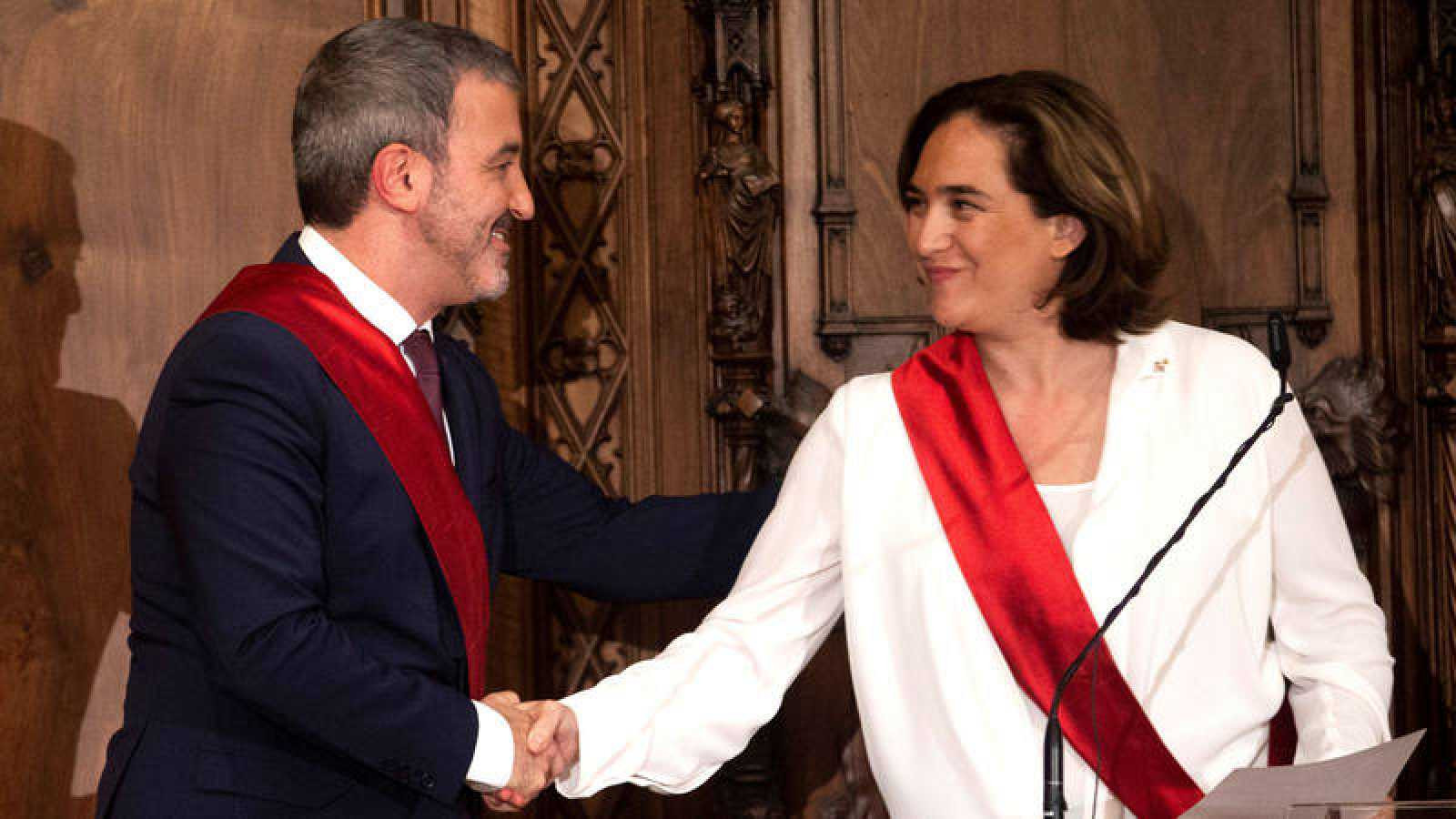 Jaume Collboni (PSC) junto a la alcaldesa de Barcelona, Ada Colau (BComú)