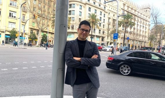 El cómico Victor Parrado en la avenida Diagonal de Barcelona / V.M.