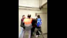 Agresión a una 'cazacarteristas' en el metro