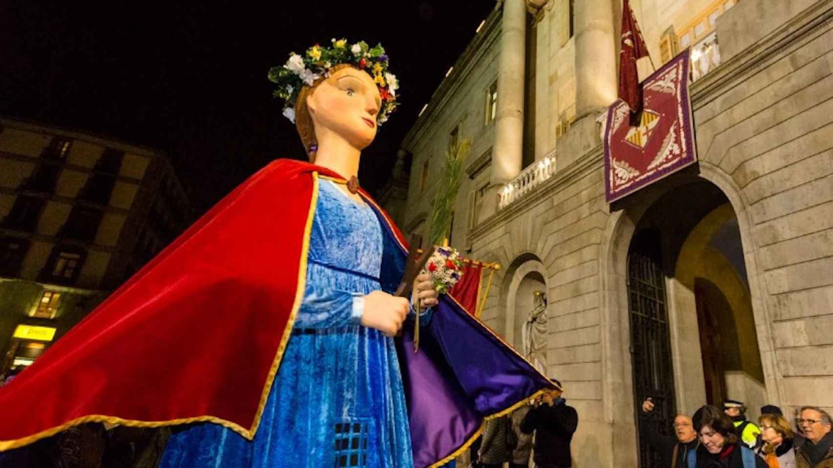 Los gigantes juegan un rol destacado en las Fiestas de Santa Eulàlia de Barcelona / AY DE BARCELONA