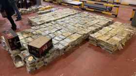 Cargamento de cocaína decomisado en la investigación de una organización criminal internacional / MOSSOS D'ESQUADRA