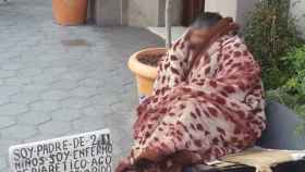 El mendigo, en una calle de Barcelona / MOSSOS
