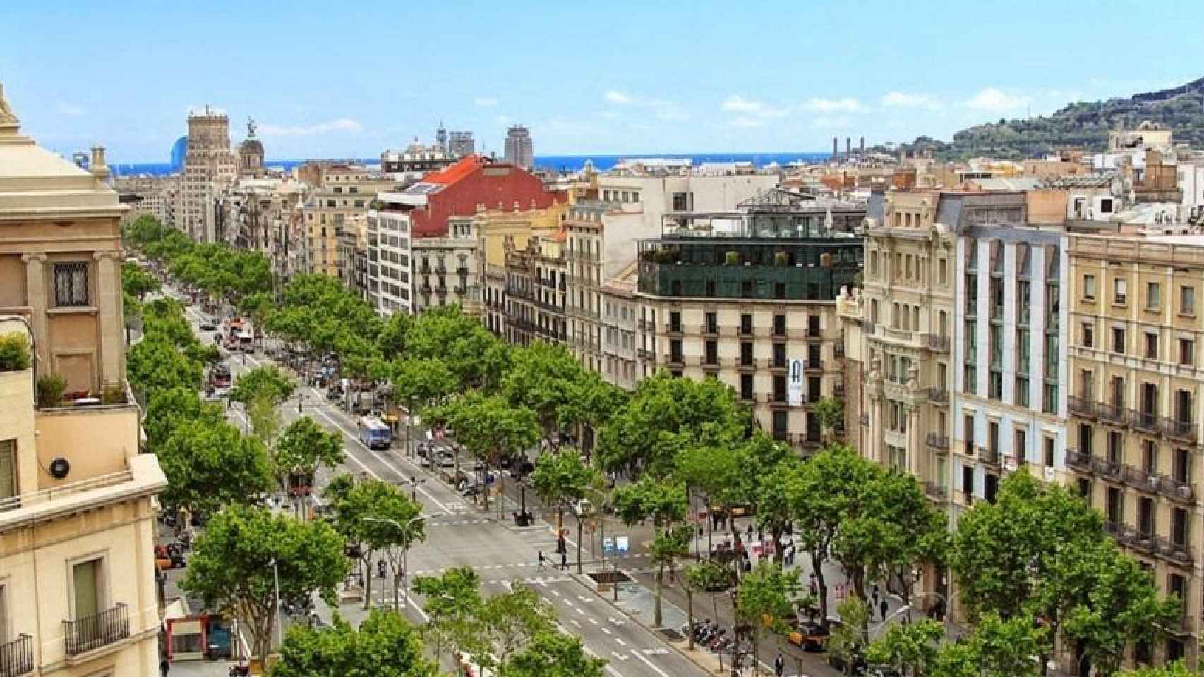 Vista panorámica del paseo de Gràcia de Barcelona / ARCHIVO