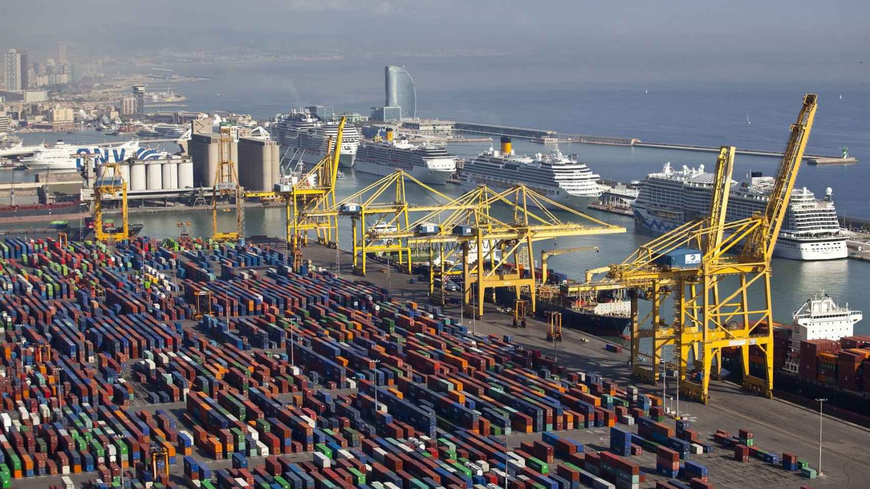 Port de Barcelona / PUERTOS DEL ESTADO