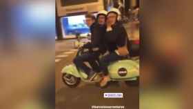 De 'tripleta' en una moto de alquiler por el centro de Barcelona