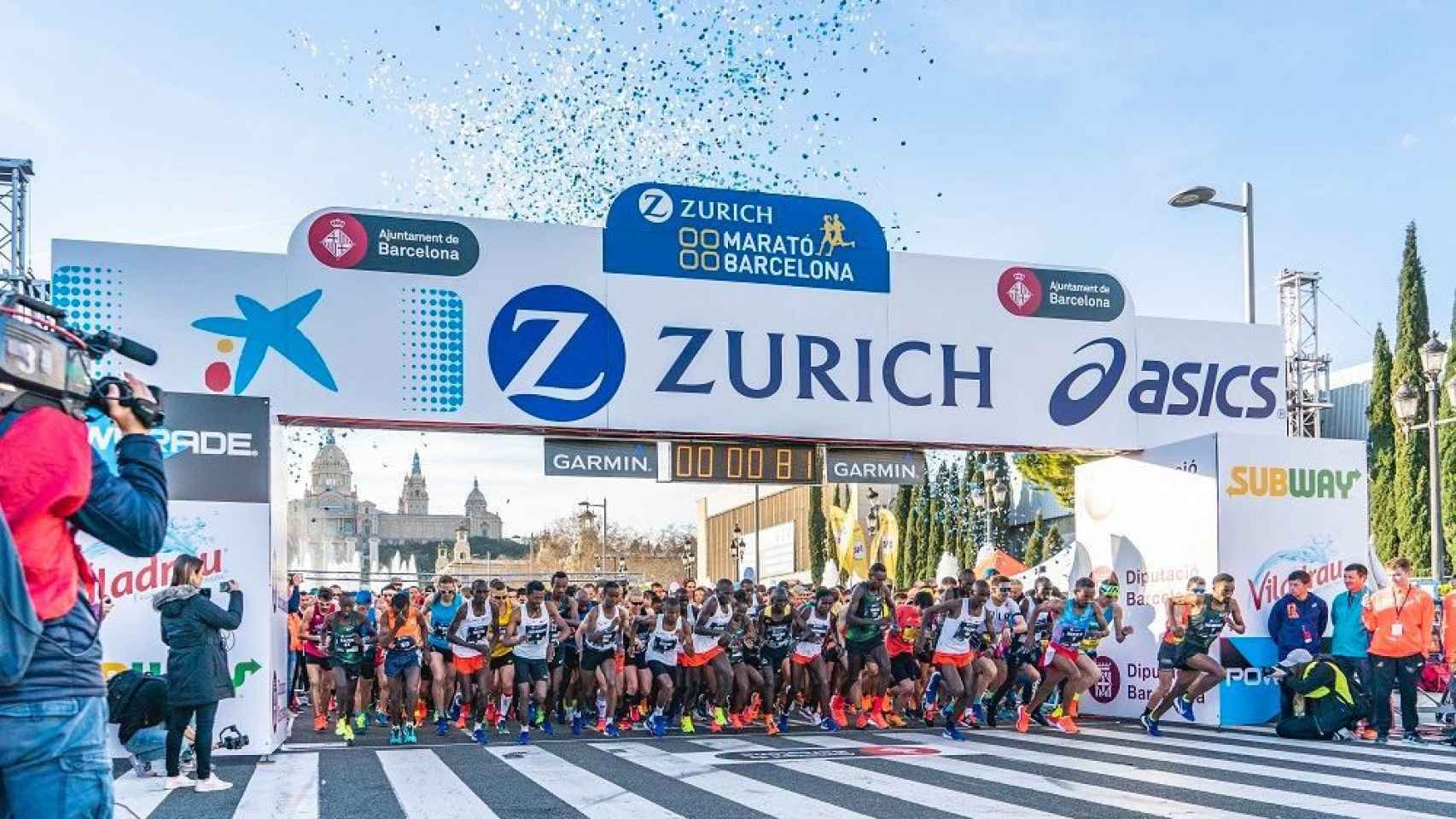 Atletas en la salida de una de las ediciones pasadas de la Marató / ZURICH MARATÓ BARCELONA