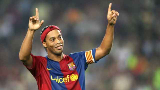 Ronaldinho, en un partido con el Barça / FCB