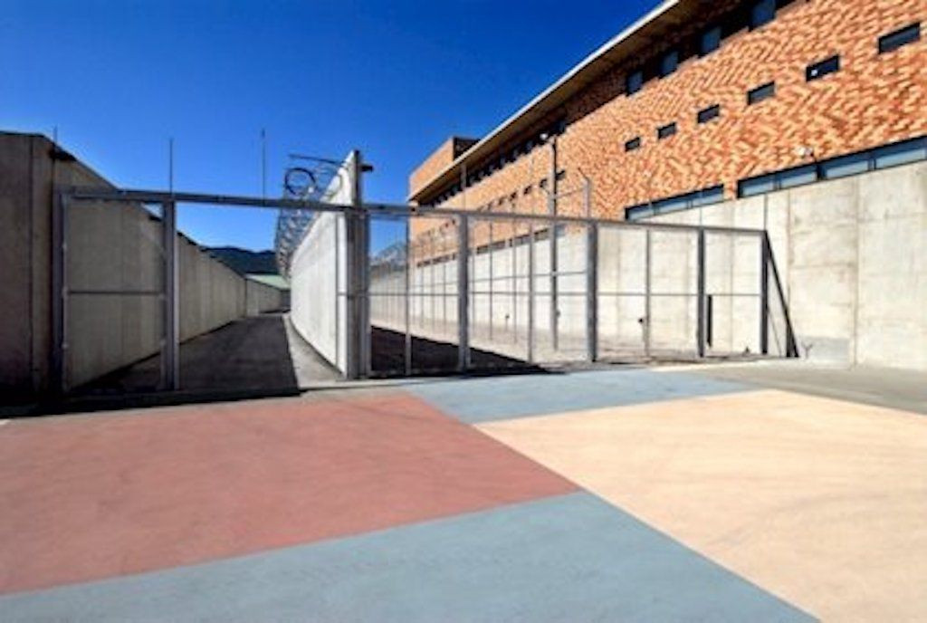 Una zona exterior de la cárcel de Brians 2 en Sant Esteve Sesrovires / EUROPA PRESS