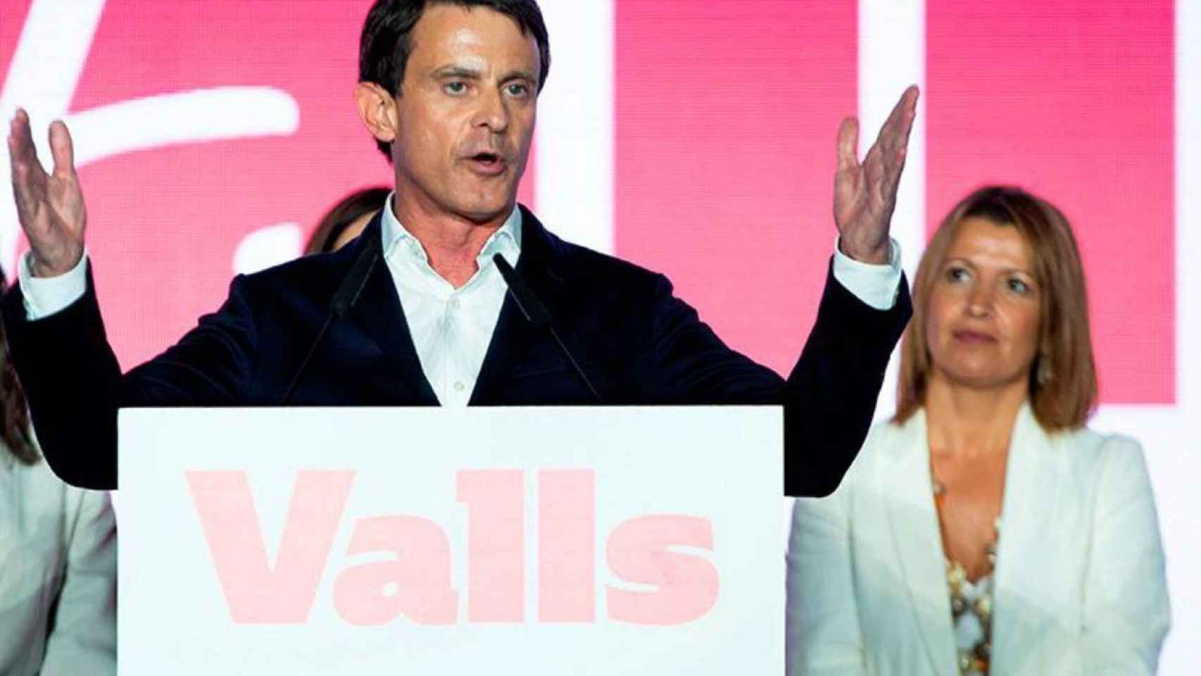 Valls y Parera, que han cargado contra Colau por la cacerolada antimonárquica, en un discurso de Barcelona pel canvi / EFE