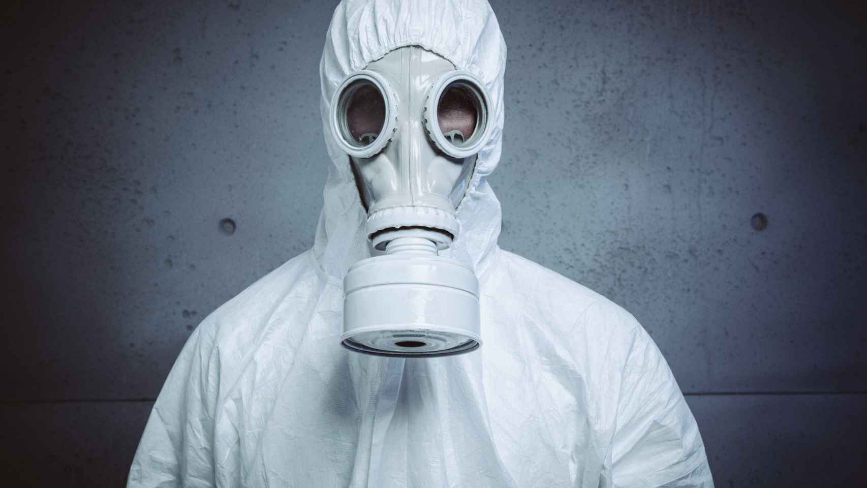 Trajes de la serie 'Chernobyl' que se han donado a los hospitales para combatir el coronavirus / HBO