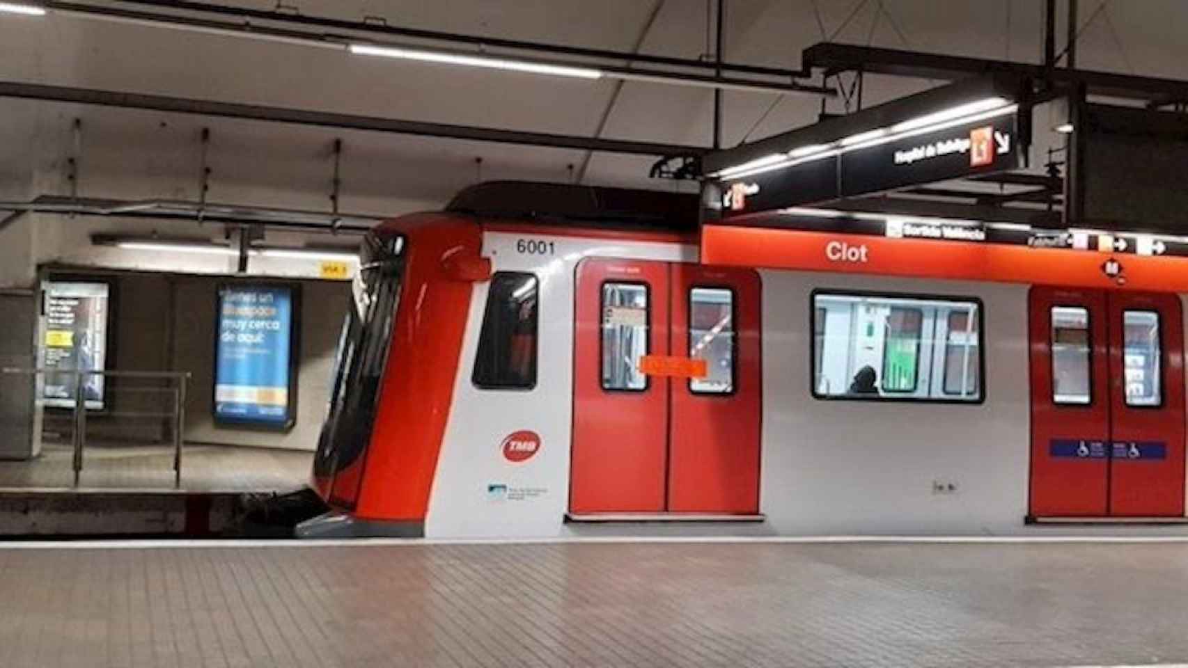 Un metro, en la estación del Clot / EUROPA PRESS