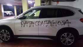 Una ginecóloga de Barcelona se ha encontrado el mensaje “rata contagiosa” pintado en su coche / EFE