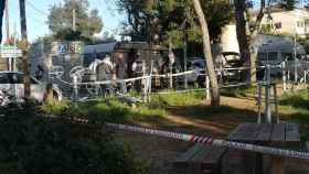 Registro policial en la caravana del presunto asesino el pasado martes / GUILLEM ANDRÉS