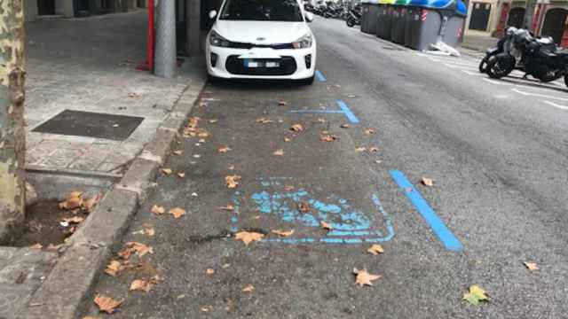 Aparcamiento del área azul en Barcelona / MA