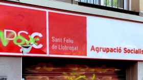Ataque a la sede del PSC en Sant Feliu de Llobregat / PSC SANT FELIU
