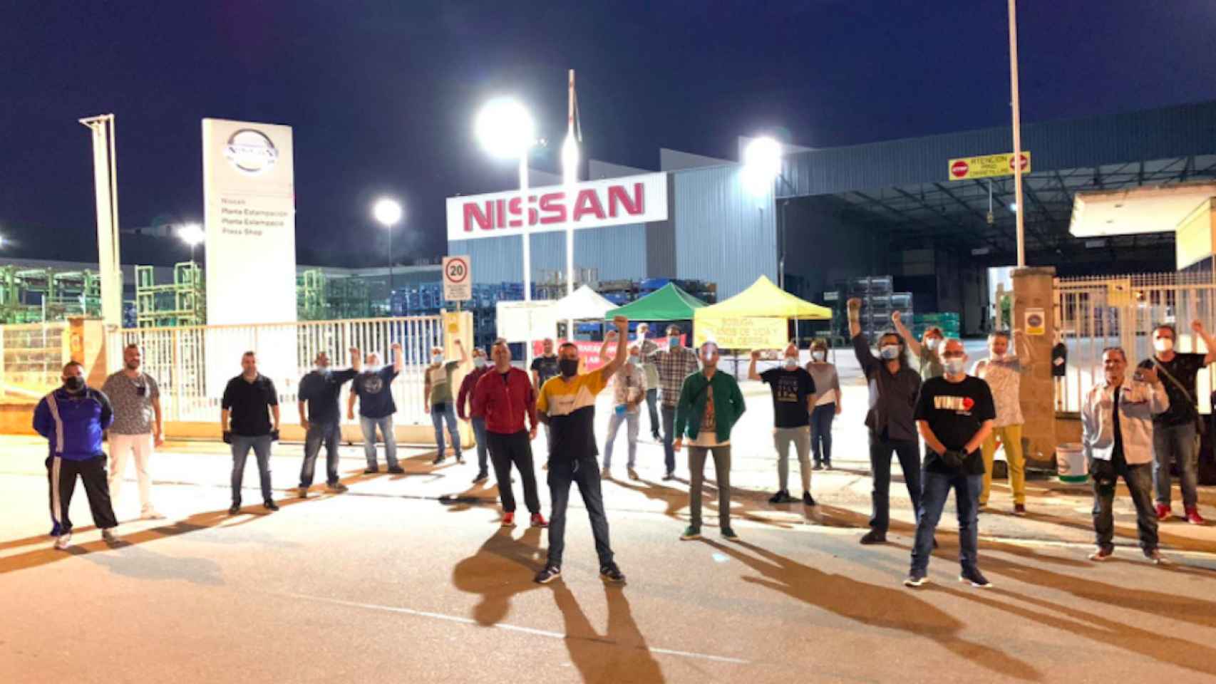 Trabajadores de Nissan en huelga