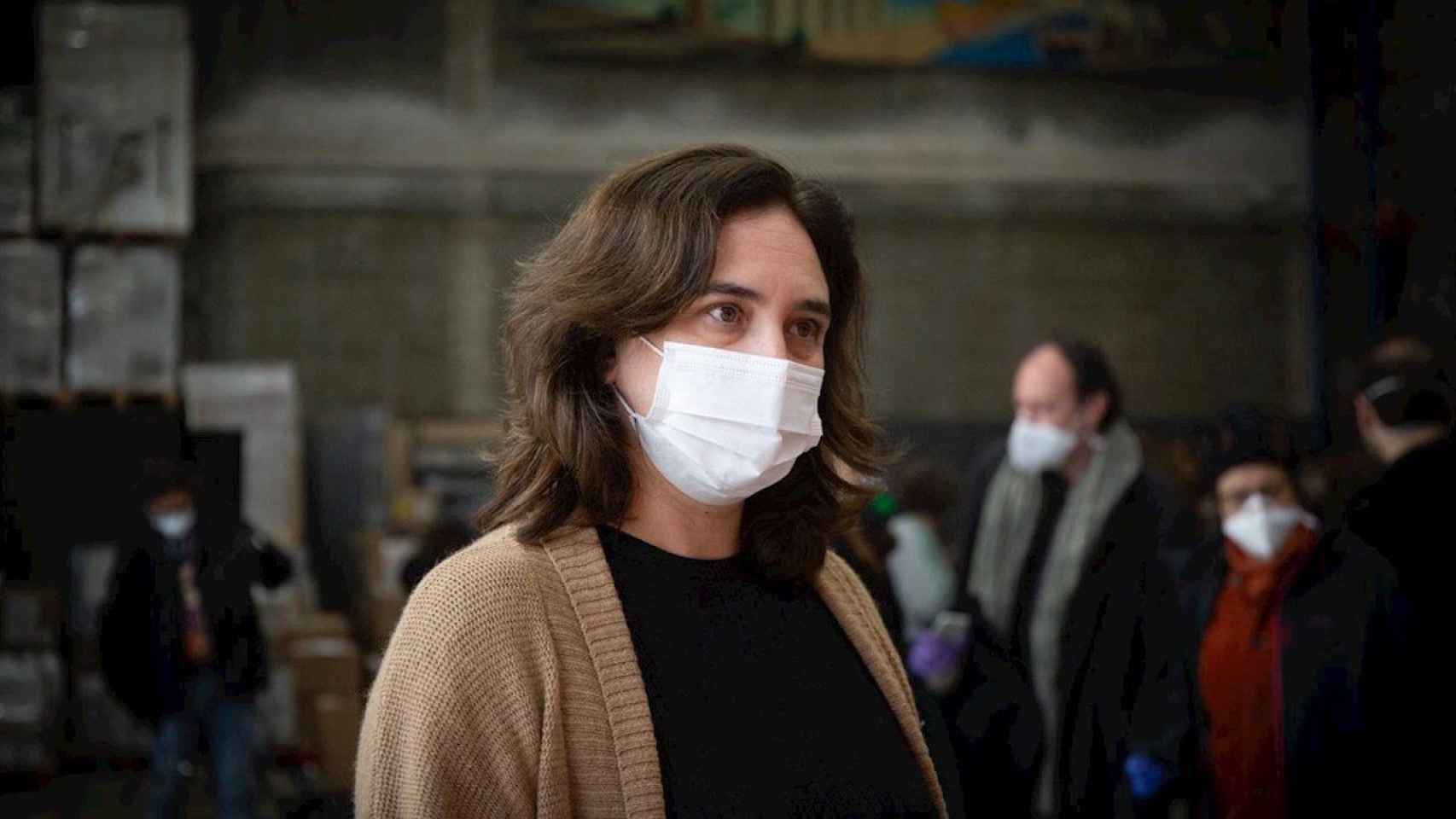 Ada Colau, con mascarilla, durante la crisis del coronavirus / EUROPA PRESS