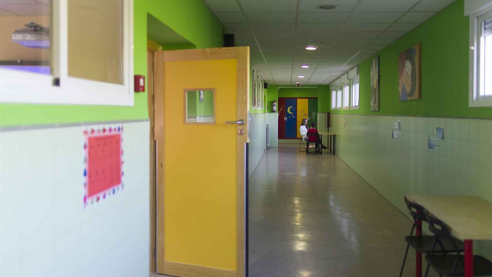 Imagen de archivo de un colegio de Barcelona / EUROPA PRESS