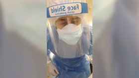 Jordi, el sanitario que se ha vuelto viral mientras se prepara para entrar en la habitación de un paciente de Covid-19 / TWITTER