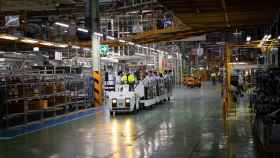 Imagen de trabajadores de la automoción en la planta de Nissan en Barcelona / EP