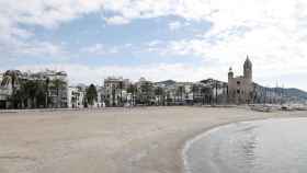Imagen de archivo de la playa de La Ribera de Sitges / EFE
