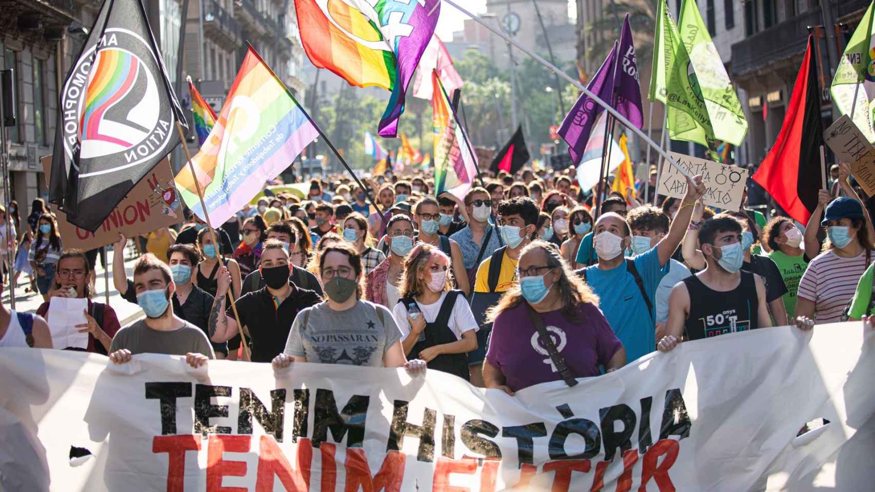 Manifestación 'Tenim història, tenim futur' por los derechos LGBTI en Barcelona / PAU VENTEO - EUROPA PRESS