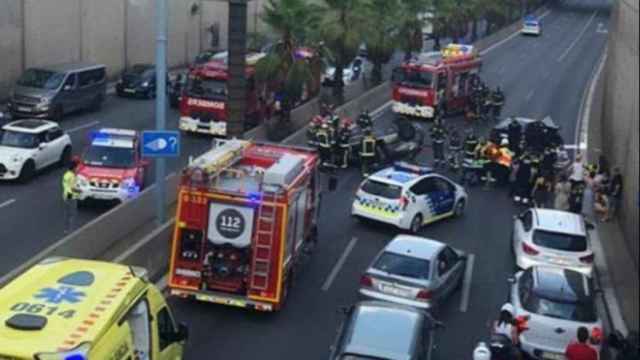 Accidente entre dos vehículos en la ronda de Dalt / @informer.motor