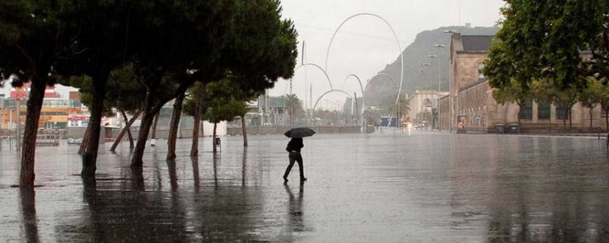 Fuertes lluvias en el Port Vell de Barcelona / ARCHIVO