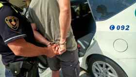 Un hombre es detenido por la Guardia Urbana tras robar un reloj / GUARDIA URBANA