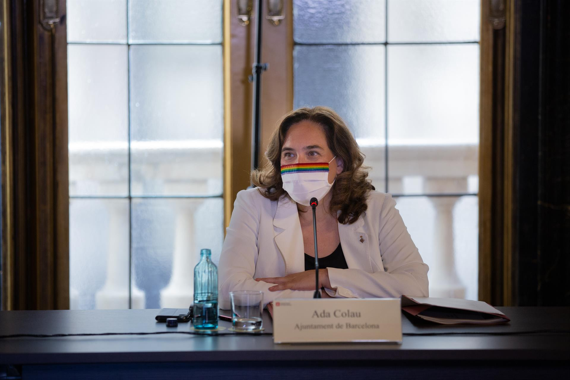 Ada Colau, alcaldesa de Barcelona, en una rueda de prensa / EFE
