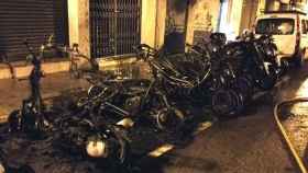 Motos quemadas en L'Hospitalet / BOMBERSCAT