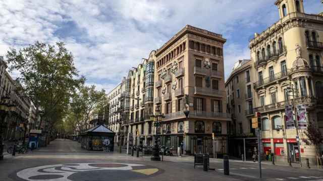 Lo que debes saber hoy en Barcelona es que hay afectaciones en las líneas de metro / TMB Info