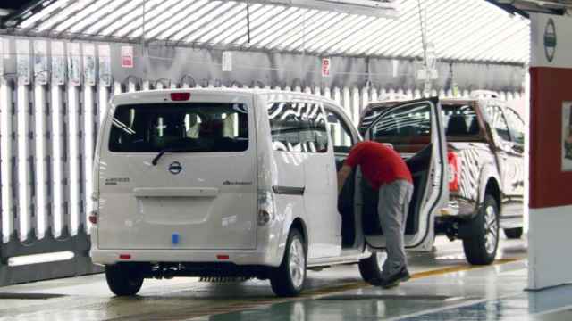 La furgoneta eNV200 de Nissan en la planta de la Zona Franca / NISSAN