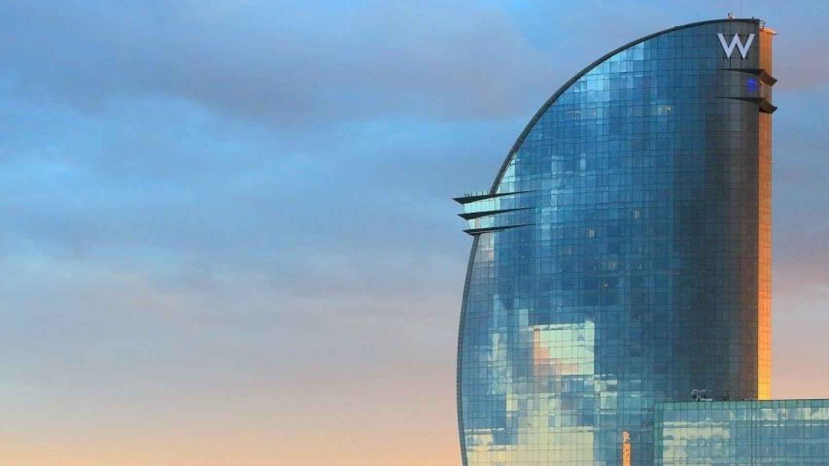 Vista del hotel Vela de Barcelona / ARCHIVO - EFE