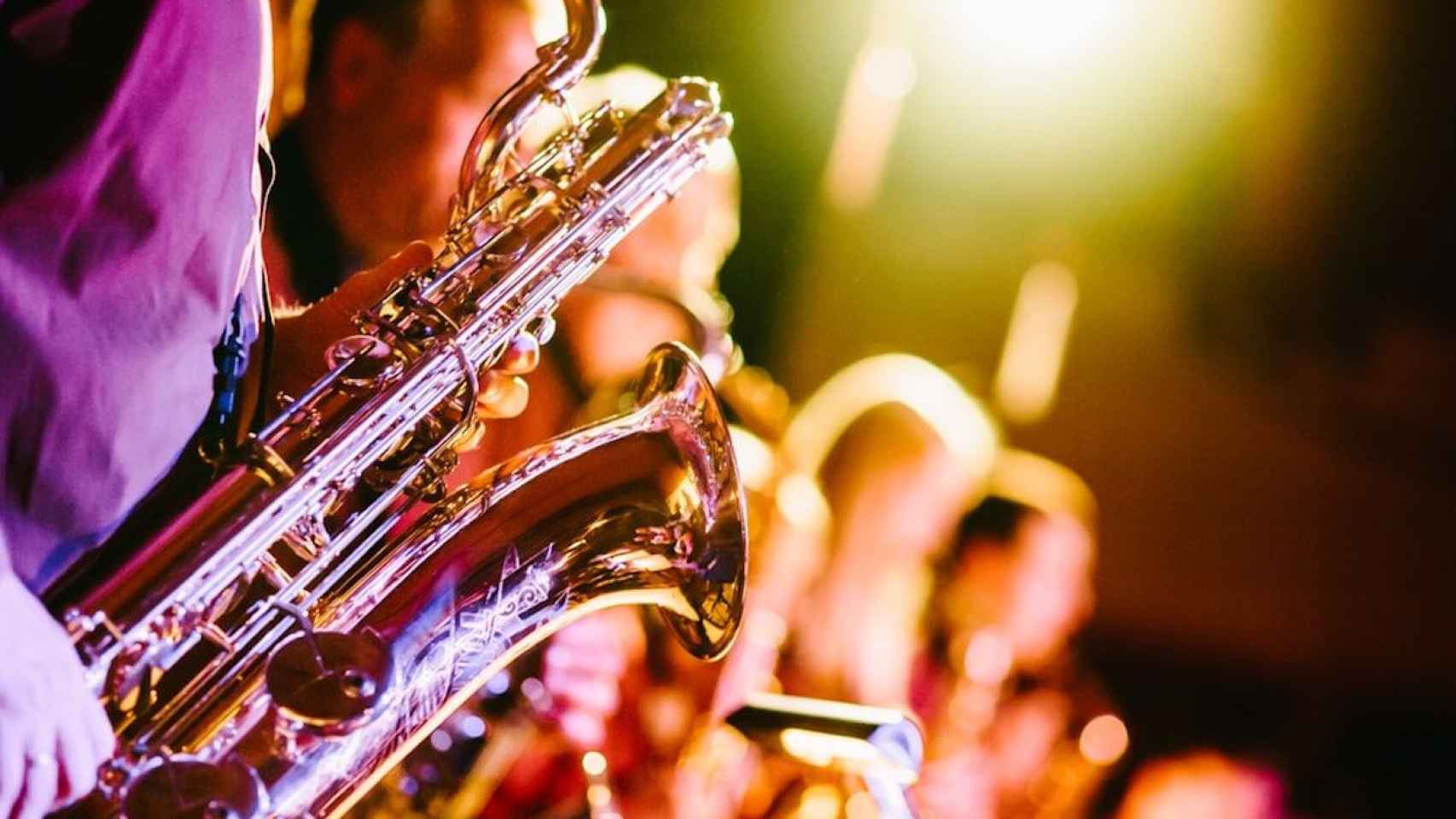 Músicos en un festival de Jazz similar al que se celebrará en Badalona / UNSPLASH
