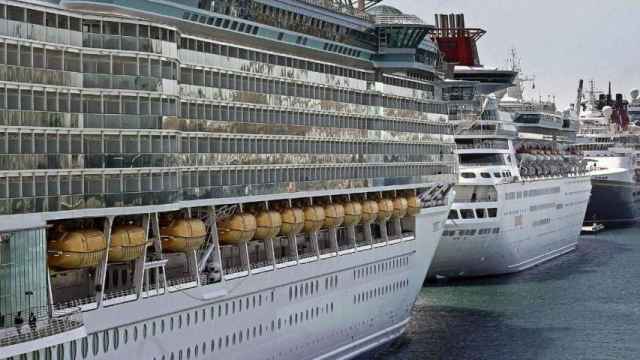 Cruceros en el Port de Barcelona / EFE