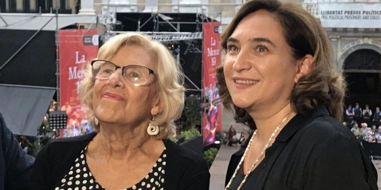 Manuela Carmen y Ada Colau, el año pasado durante la Mercè / EUROPA PRESS 