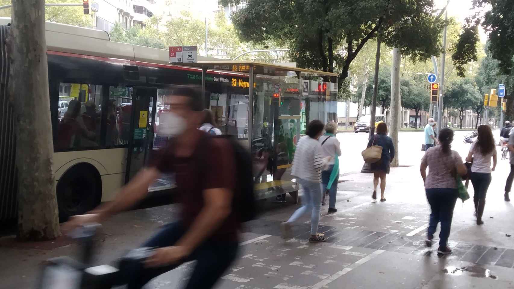 Zona de la Diagonal con Girona, donde un usuario del Bicing atropelló a la mujer / JORDI SUBIRANA