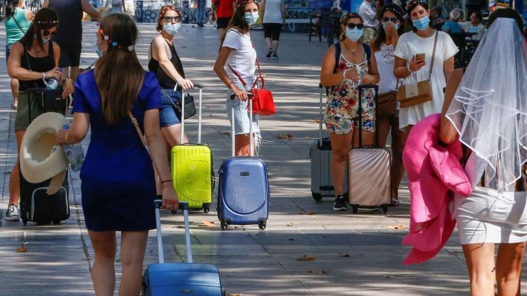 Turistas en Barcelona / EFE - QUIQUE GARCÍA