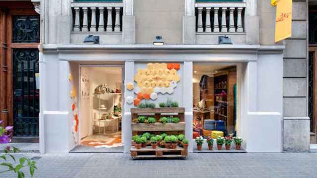 Exterior del comercio de Cristina Castañer en Barcelona